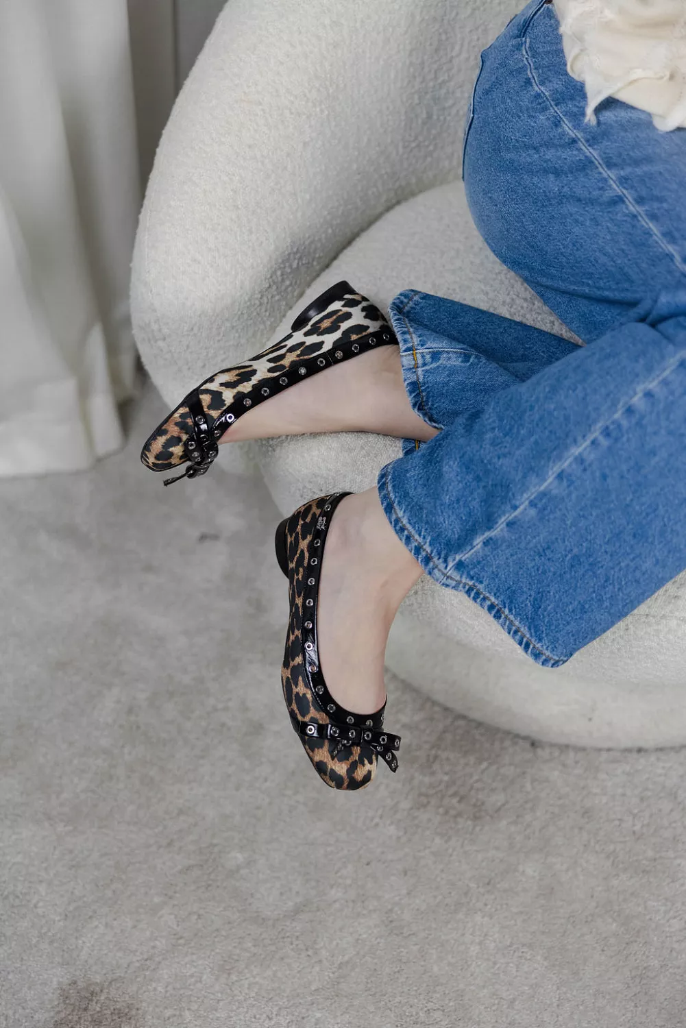 Eyelets Bow Ballerina Satin Print Leopard Print | Carma